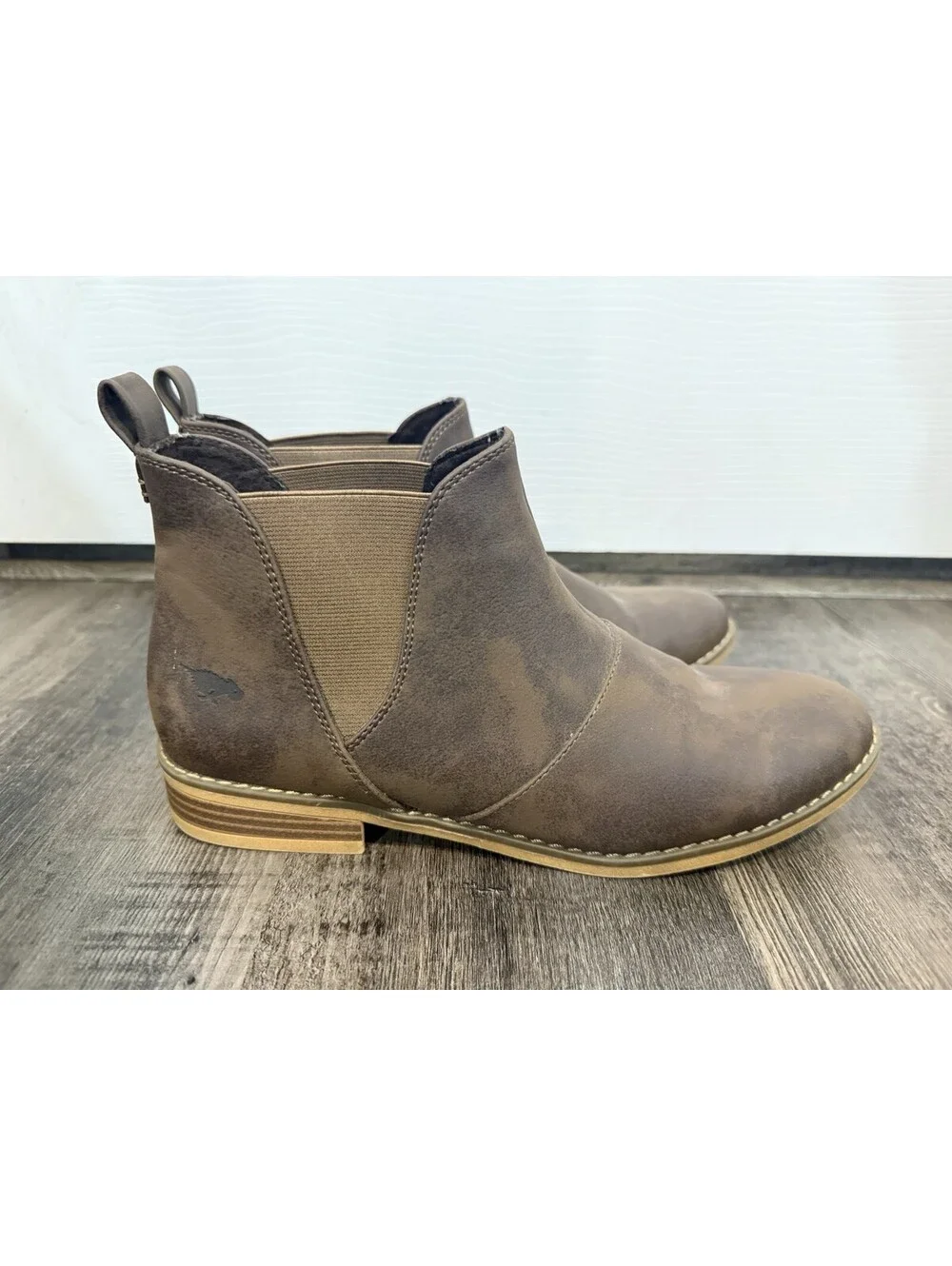 Rocket Dog Boots Womens Sz 10 Maylon Pull On Chelsea Bootie Brown Faux Leather